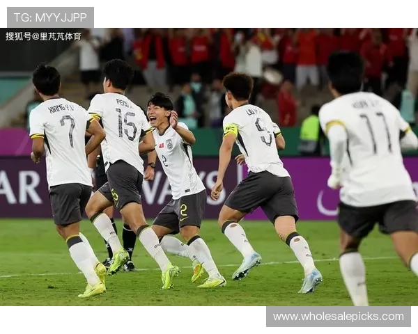 威廉斯在英超内科竞争中表现稳健，助球队迎来关键胜利