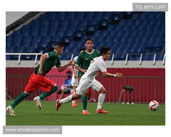 久保建英在高位压迫体系中的回防与拼抢贡献分析