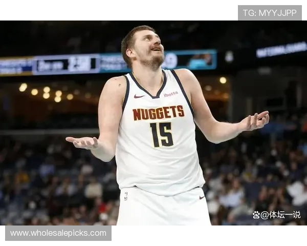 扬尼斯突破单打主导进攻效率不及约基奇组织回合